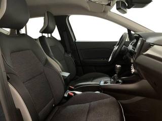 RENAULT Captur usata, con Volante in pelle