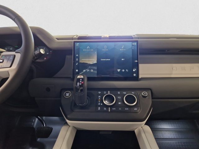 LAND ROVER Defender usata, con Cronologia tagliandi