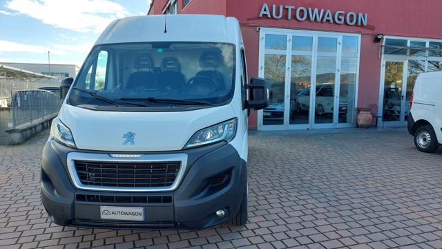 PEUGEOT Boxer usata, con Alzacristalli elettrici