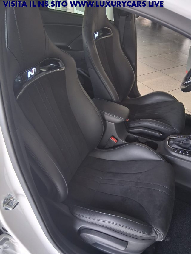 HYUNDAI i30 usata, con USB