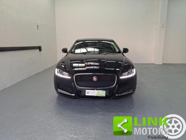 JAGUAR XF usata, con Airbag
