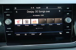 VOLKSWAGEN Taigo usata, con Leve al volante