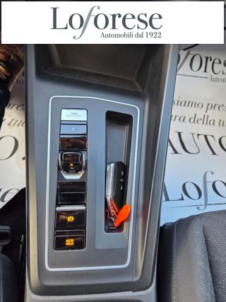 VOLKSWAGEN Golf usata, con Sedile posteriore sdoppiato