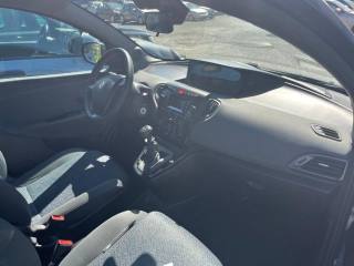 LANCIA Ypsilon usata, con Autoradio