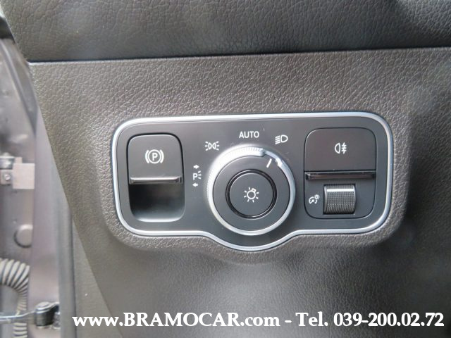 MERCEDES-BENZ GLB 180 usata, con Cruise Control