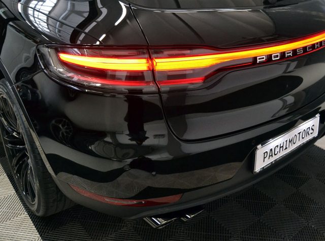 PORSCHE Macan usata, con Volante in pelle