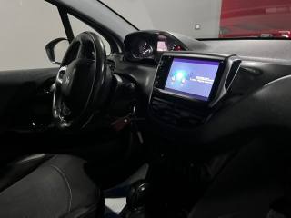 PEUGEOT 208 usata, con Boardcomputer