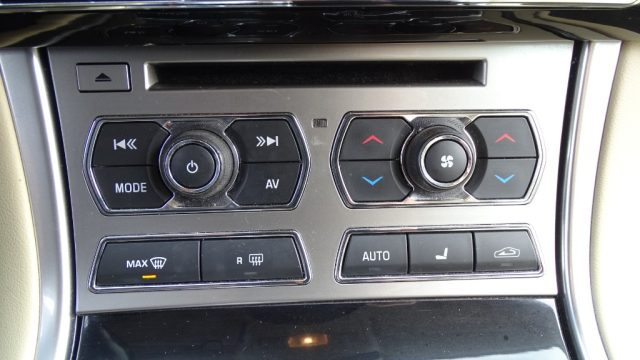 JAGUAR XF usata 102