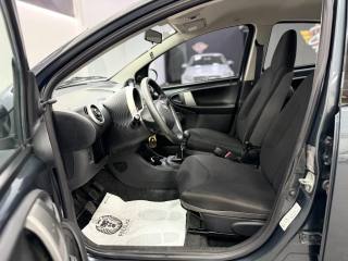 TOYOTA Aygo usata, con Controllo automatico clima