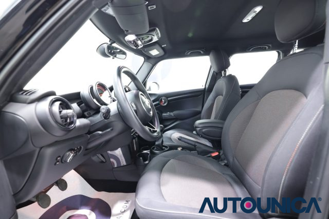 MINI One usata, con Touch screen