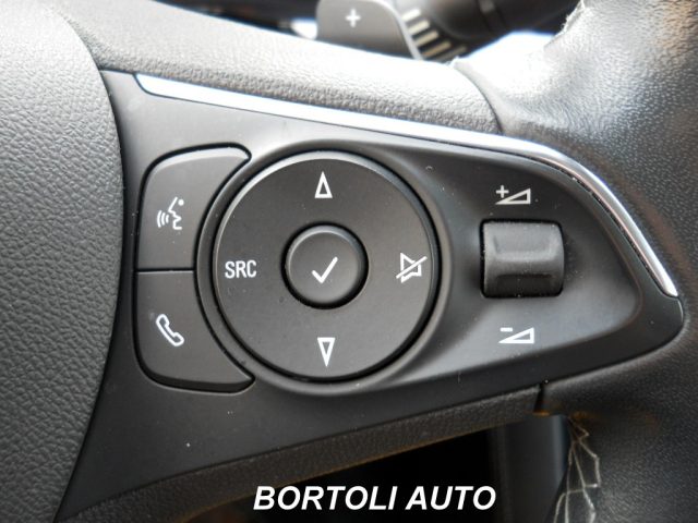 OPEL Grandland usata, con Specchietti laterali elettrici