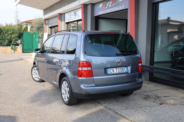 VOLKSWAGEN Touran usata 50