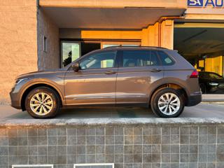 VOLKSWAGEN Tiguan usata, con Boardcomputer