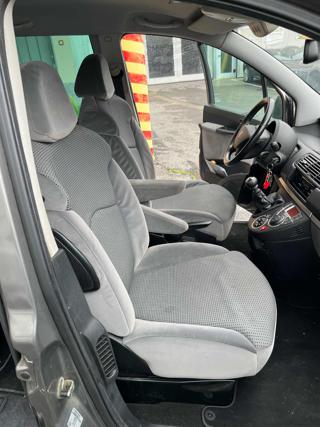 PEUGEOT 807 usata, con Controllo trazione