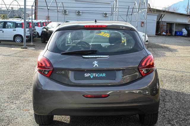PEUGEOT 208 usata, con Autoradio