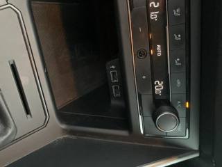 VOLKSWAGEN Polo usata, con USB
