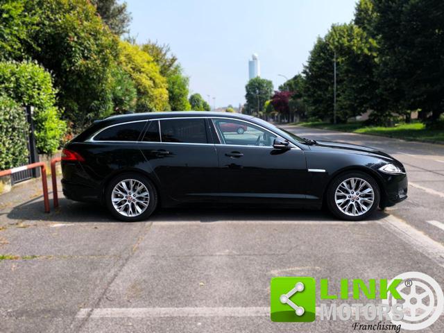 JAGUAR XF usata, con USB