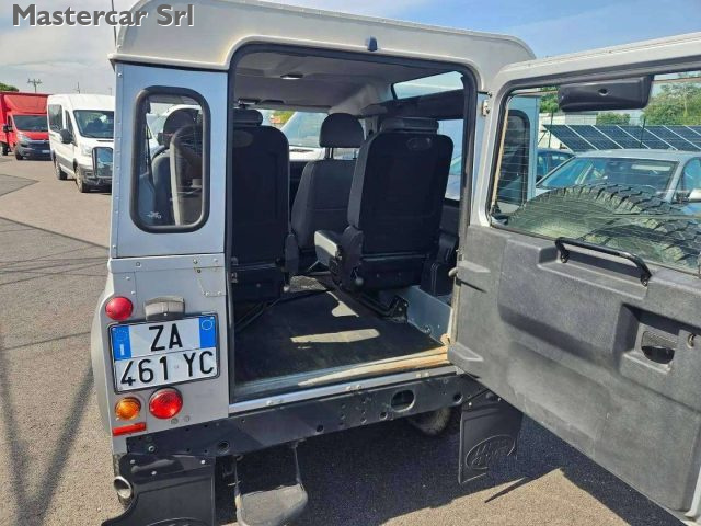 LAND ROVER Defender usata 14