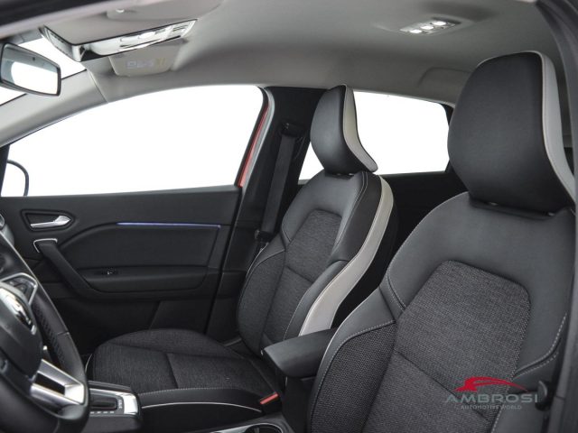 RENAULT Captur usata 8