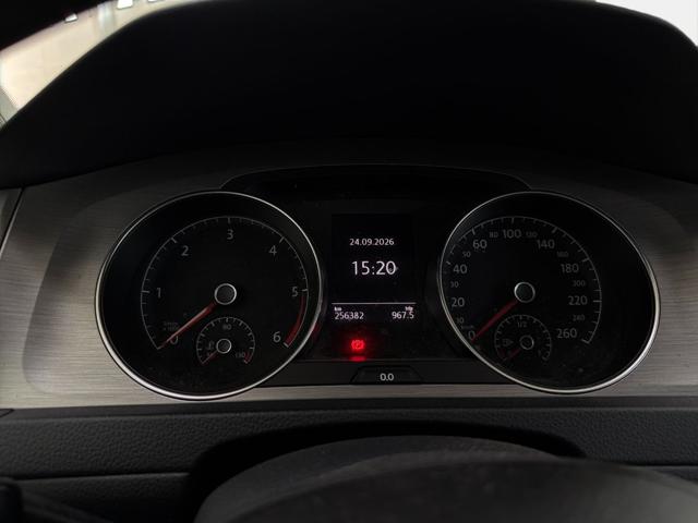 VOLKSWAGEN Golf usata, con Chiusura centralizzata