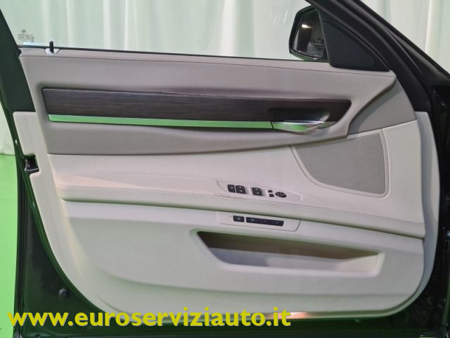 BMW 750 usata, con Bracciolo