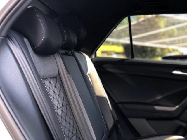 VOLKSWAGEN T-Roc usata, con Pacchetto sportivo