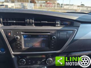 TOYOTA Auris usata, con Cruise Control