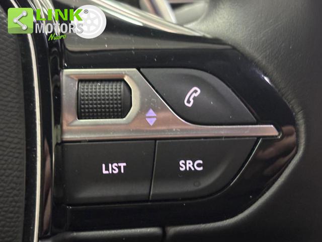 PEUGEOT 3008 usata, con Leve al volante