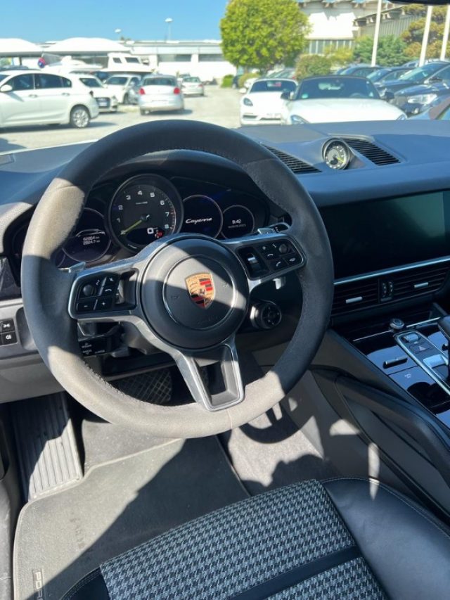PORSCHE Cayenne usata, con Controllo trazione