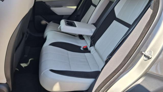LAND ROVER Range Rover Velar usata, con Climatizzatore