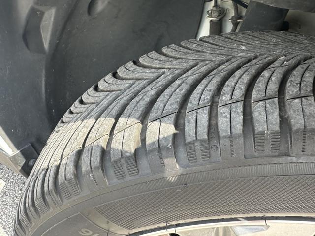PEUGEOT 2008 usata, con Alzacristalli elettrici