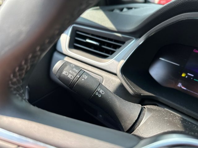 RENAULT Captur usata, con Sedile posteriore sdoppiato