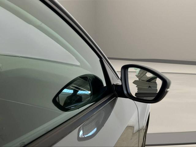 PEUGEOT 208 usata, con MP3