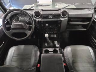 LAND ROVER Defender usata, con Gancio traino