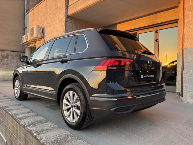VOLKSWAGEN Tiguan usata, con Boardcomputer