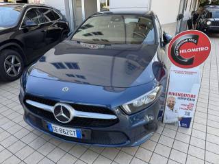 MERCEDES-BENZ A 180 d Sport Cambio Automatico