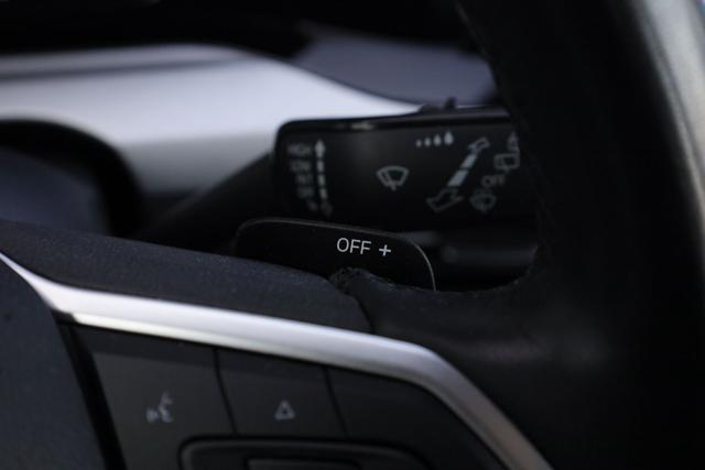 VOLKSWAGEN Golf usata, con Vivavoce
