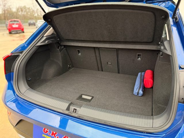 VOLKSWAGEN T-Roc usata, con Telecamera per parcheggio assistito