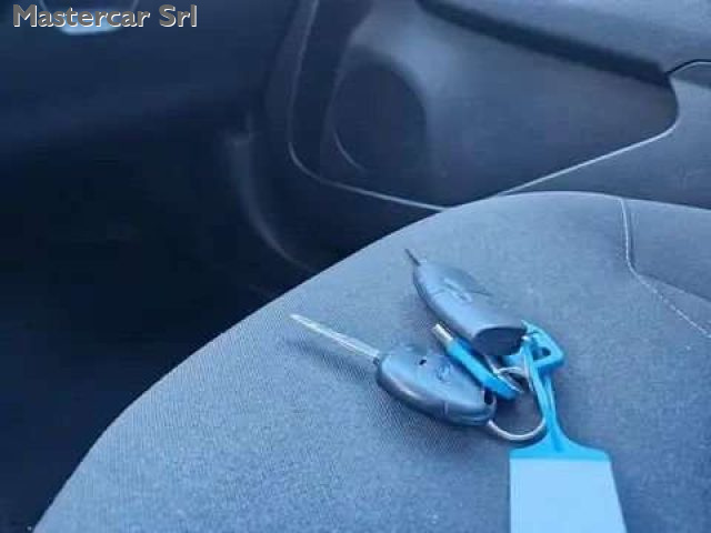 FORD Transit Courier usata, con Bracciolo