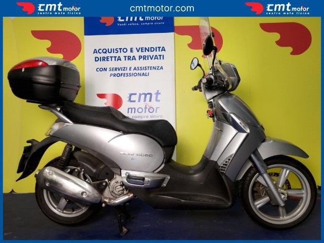 APRILIA Scarabeo 250 usata 0