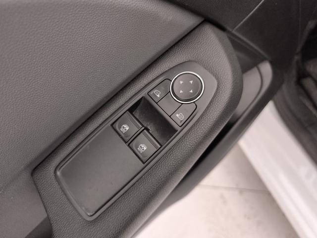 RENAULT Clio usata, con Sedile posteriore sdoppiato
