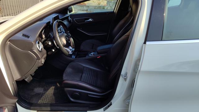 MERCEDES-BENZ GLA 220 usata, con Alzacristalli elettrici
