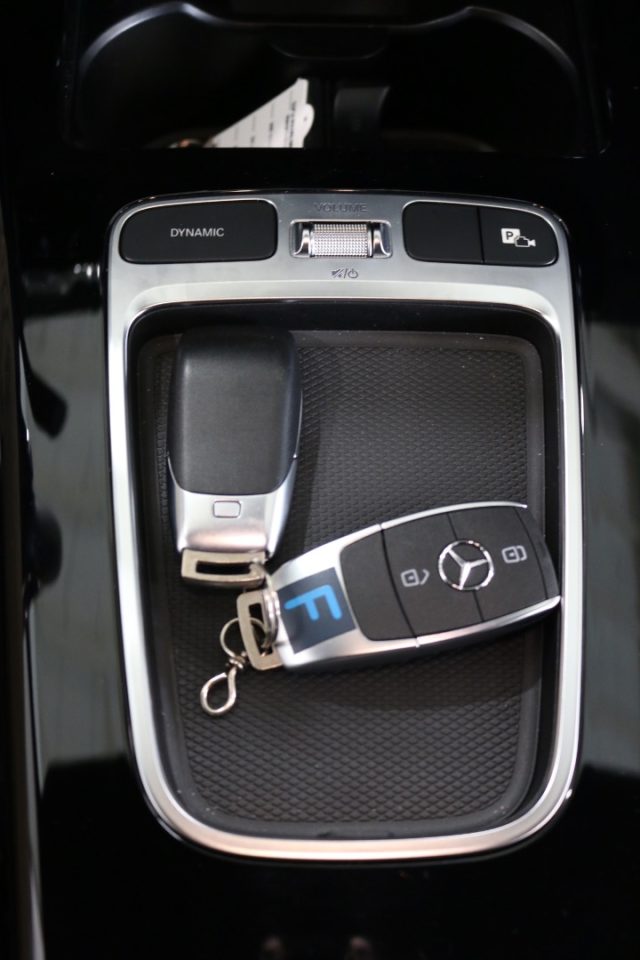 MERCEDES-BENZ A 200 usata 24