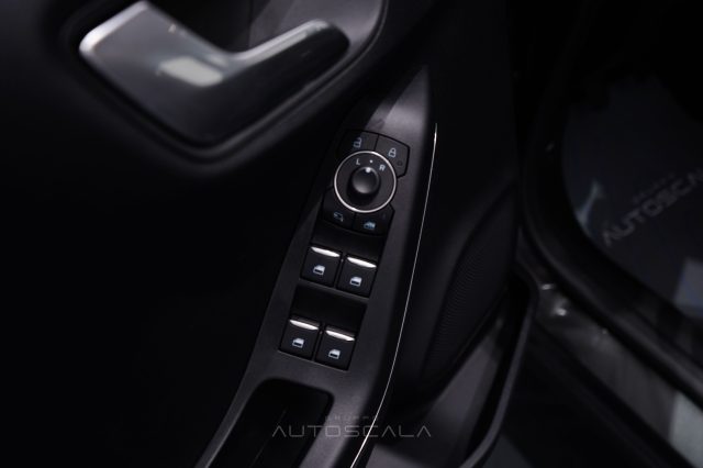 FORD Puma usata, con Autoradio digitale
