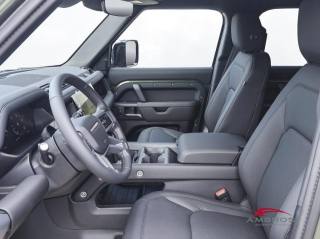 LAND ROVER Defender usata 8