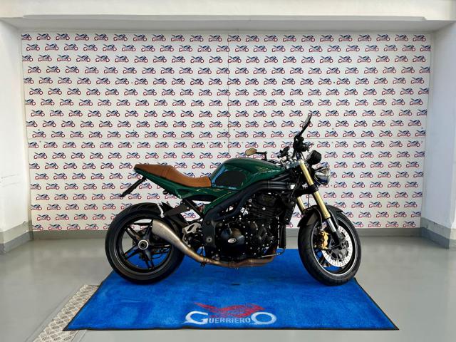TRIUMPH Speed Triple 1050 usata 2