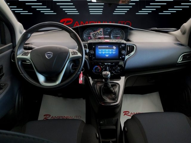 LANCIA Ypsilon usata 13