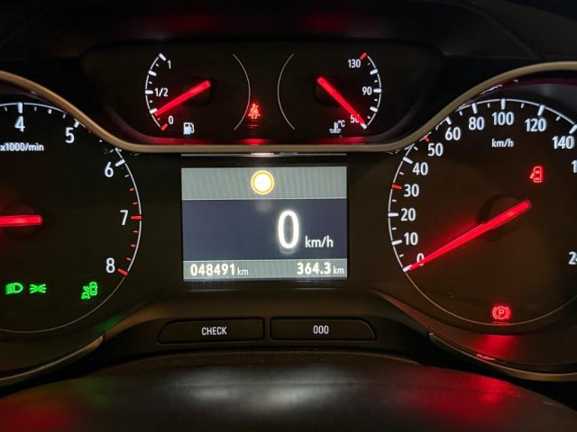 OPEL Grandland usata, con Volante in pelle