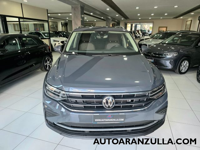 VOLKSWAGEN Tiguan usata, con Airbag