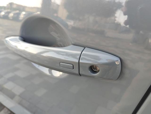 NISSAN Qashqai usata, con Controllo automatico clima